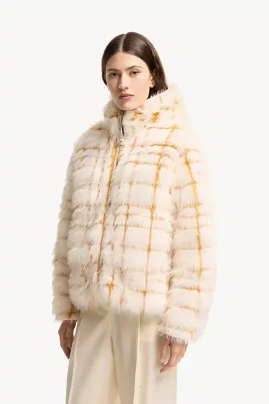 Moncler Pluvier Short Padded Jacket | Thumbnail 5