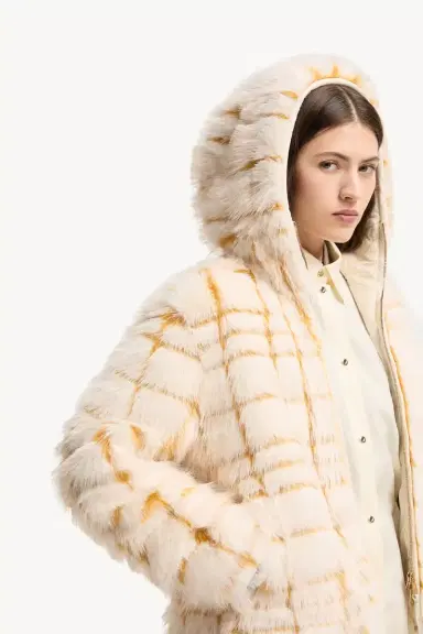 Moncler Pluvier Short Padded Jacket | Thumbnail 7