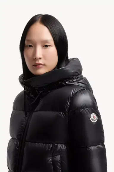 Moncler Serittes Hooded Short Down Jacket | Thumbnail 4