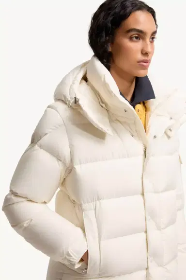 Moncler Maya 70 Hooded Short Down Jacket | Thumbnail 7