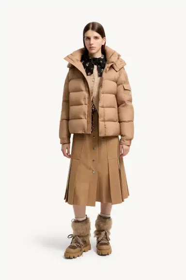 Moncler Maya 70 Hooded Short Down Jacket | Thumbnail 3