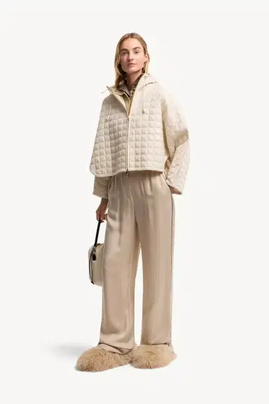 Moncler Hooded Square-quilted Padded Cape | Thumbnail 3 Moncler Hooded Square-quilted Padded Cape | Thumbnail 3