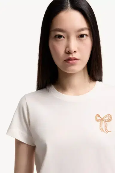 Moncler Embroidered Bow Cotton T-shirt | Thumbnail 6