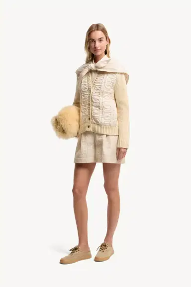 Moncler Chain Quilted Padded V-neck Cardigan | Thumbnail 3 Moncler Chain Quilted Padded V-neck Cardigan | Thumbnail 3