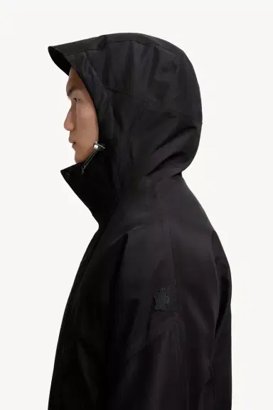 Moncler Grenoble Lambir Hooded Gore-tex Ski Jacket | Thumbnail 4 Moncler Grenoble Lambir Hooded Gore-tex Ski Jacket | Thumbnail 4
