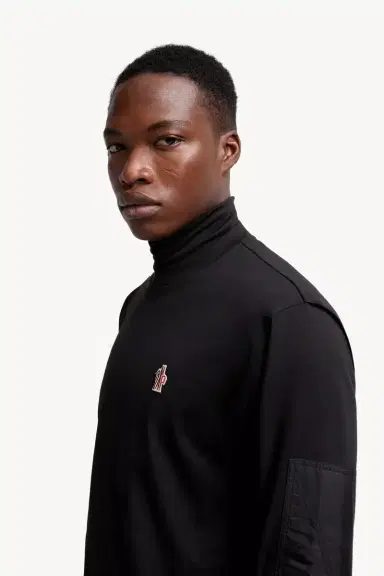 Moncler Grenoble Logo Cotton Long Sleeve T-shirt | Thumbnail 4 Moncler Grenoble Logo Cotton Long Sleeve T-shirt | Thumbnail 4