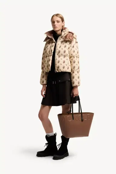 Moncler Very Small Tote Bag | Thumbnail 3 Moncler Very Small Tote Bag | Thumbnail 3