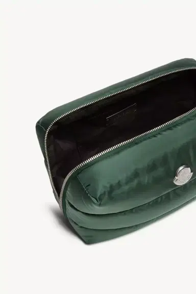 Moncler Caradoc Beauty Case | Thumbnail 5 Moncler Caradoc Beauty Case | Thumbnail 5