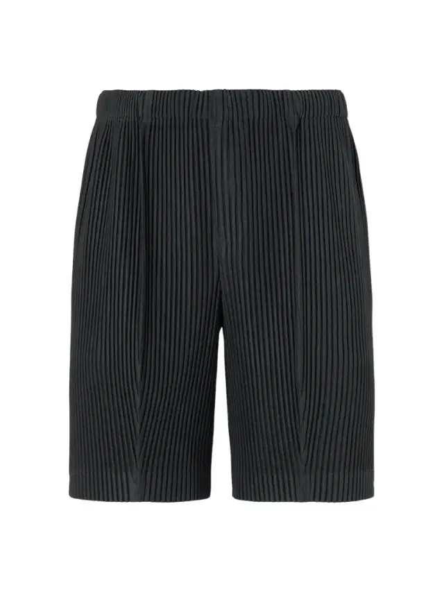 Homme Plissé Issey Miyake August Straight-Leg Pleated Shorts - Men