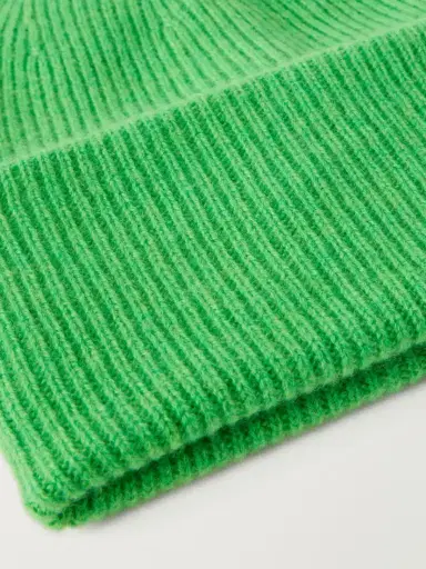Lisa Yang Stockholm Ribbed Cashmere Beanie | Thumbnail 3
