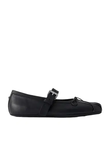 Ann Demeulemeester Zoey Leather Ballet Flats | Thumbnail 1 Ann Demeulemeester Zoey Leather Ballet Flats | Thumbnail 1