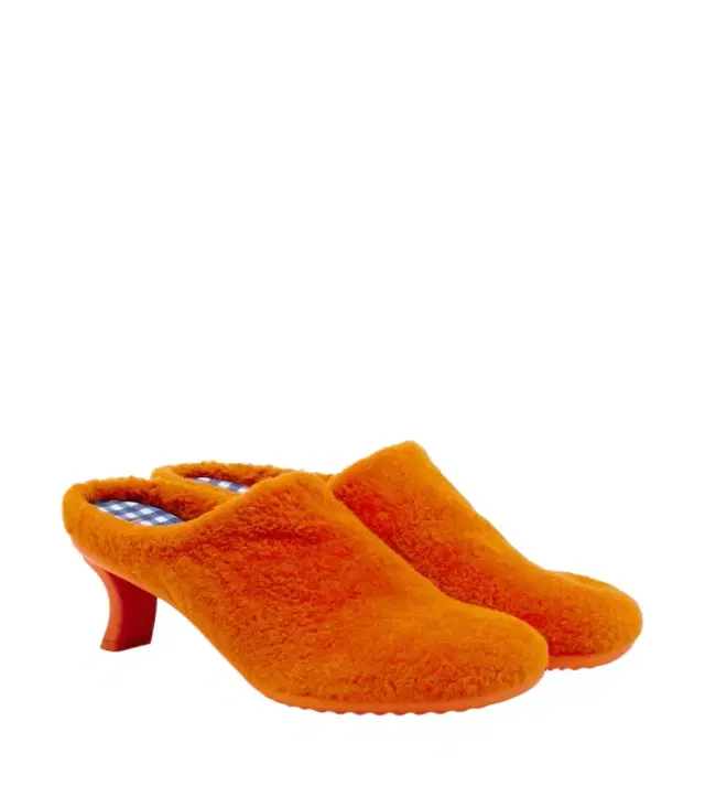 Dive shearling mules