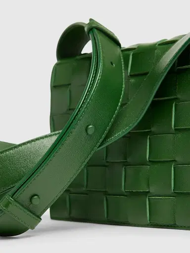 Bottega Veneta Men's Intrecciato Leather Messenger Bag | Thumbnail 6 Bottega Veneta Men's Intrecciato Leather Messenger Bag | Thumbnail 6
