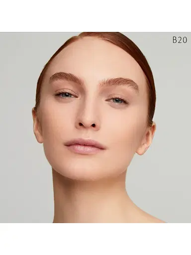 CLÉ DE PEAU BEAUTÉ Women's Radiant Fluid Foundation Natural Broad Spectrum SPF 25 Sunscreen | Thumbnail 3