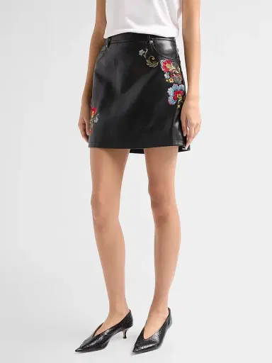 Cinq à Sept Women's Keke Floral Embroidered Faux Leather Mini Skirt | Thumbnail 4