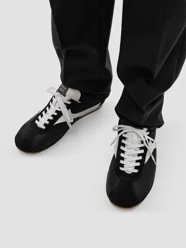 Bottega Veneta Men's Shot Low-Top Sneakers | Thumbnail 2 Bottega Veneta Men's Shot Low-Top Sneakers | Thumbnail 2