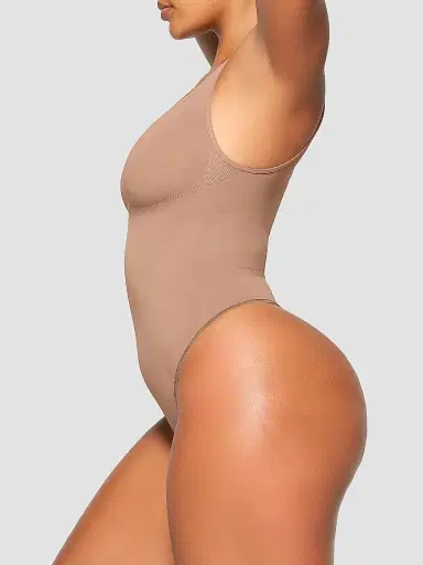 Skims Women's Seamless Sculpt Scoopneck Thong Bodysuit | Thumbnail 3