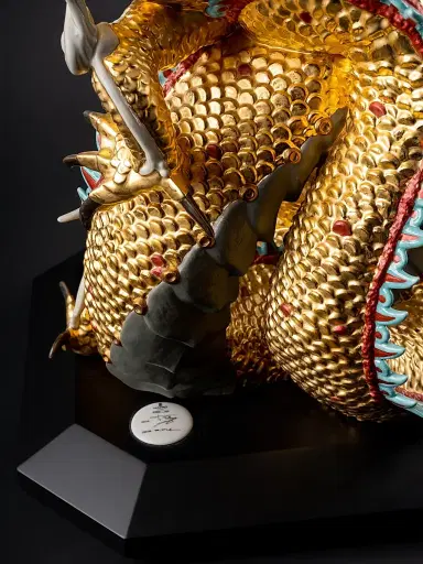 Lladro Protective Dragon Figurine | Thumbnail 9