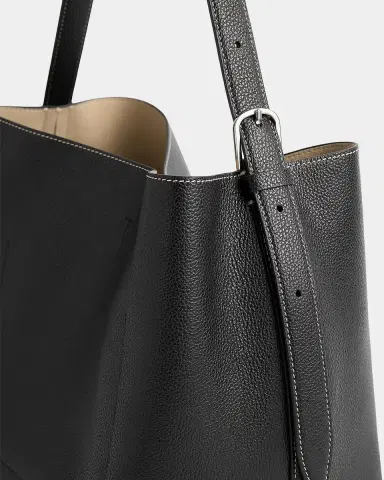 TOTEME Medium Belted Grain Leather Tote | Thumbnail 4