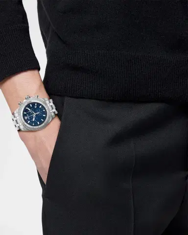 Versace Men's Fornax Chronograph 43mm Stainless Steel Bracelet Watch | Thumbnail 2