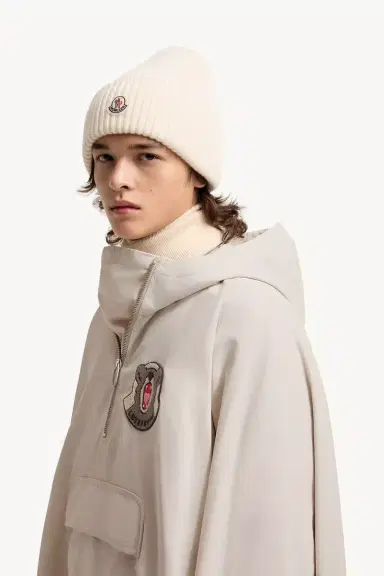 Moncler Poncho | Thumbnail 5