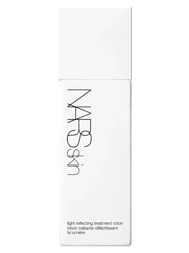 Women's Light Reflecting Multi-Action Treatment Lotion