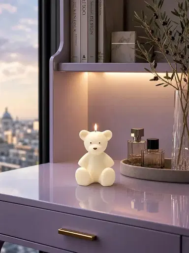 Davie Ocho Candle Co. Bedford Teddy Bear Candle | Thumbnail 4