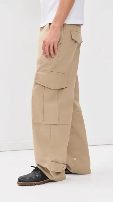 AMI Cargo Baggy Trousers | Thumbnail 4 AMI Cargo Baggy Trousers | Thumbnail 4