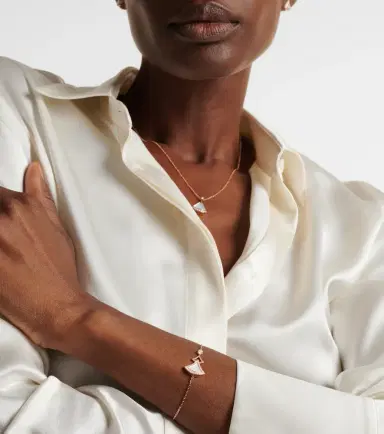 BVLGARI Divas' Dream 18kt rose gold bracelet with mother-of-pearl and diamonds | Thumbnail 2