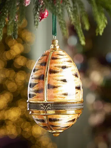 Komozja Tiger Hinged Egg Ornament | Thumbnail 3