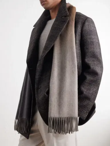 Johnstons of Elgin Umbra Fringed Cashmere Scarf - Men | Thumbnail 3