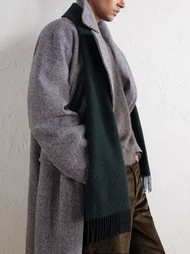 Johnstons of Elgin Fringed Cashmere Scarf - Men | Thumbnail 2 Johnstons of Elgin Fringed Cashmere Scarf - Men | Thumbnail 2