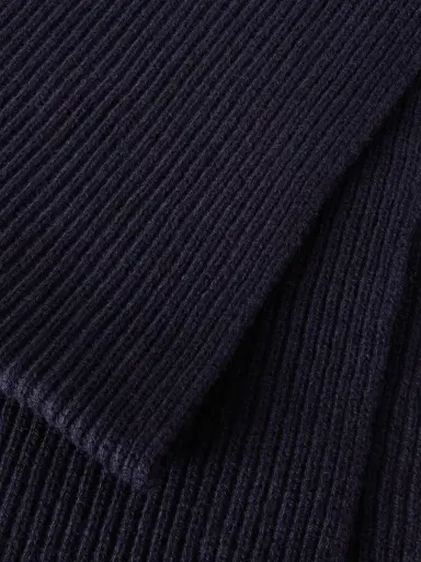 Johnstons of Elgin Ribbed Cashmere Scarf - Men | Thumbnail 4 Johnstons of Elgin Ribbed Cashmere Scarf - Men | Thumbnail 4
