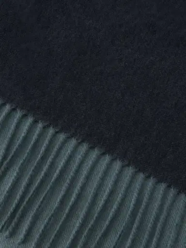 Johnstons of Elgin Umbra Fringed Cashmere Scarf - Men | Thumbnail 4
