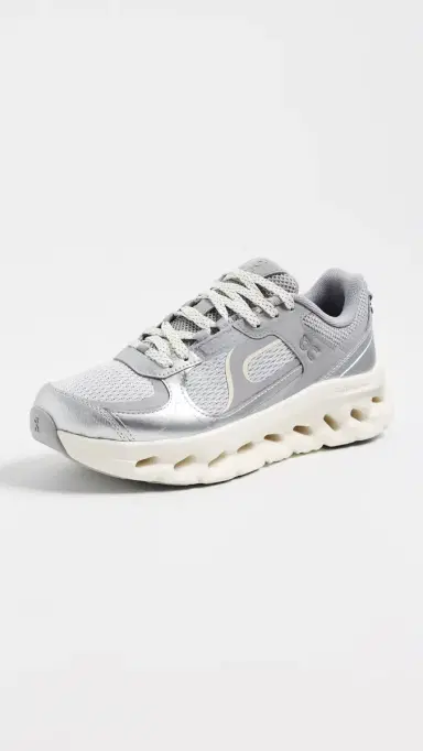 ON Cloudtilt Arc Sneakers | Thumbnail 2