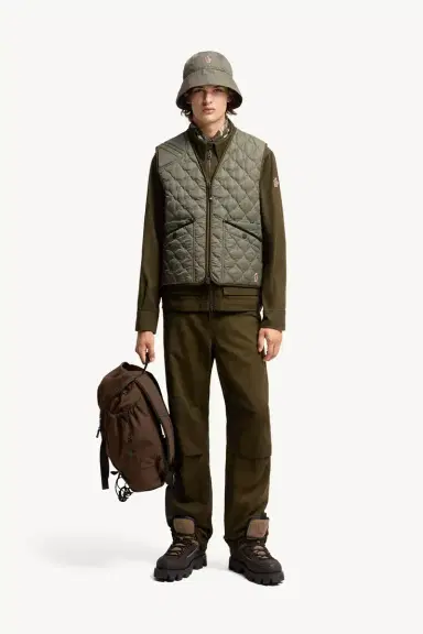 Moncler Grenoble Ilmen Padded Vest | Thumbnail 3 Moncler Grenoble Ilmen Padded Vest | Thumbnail 3