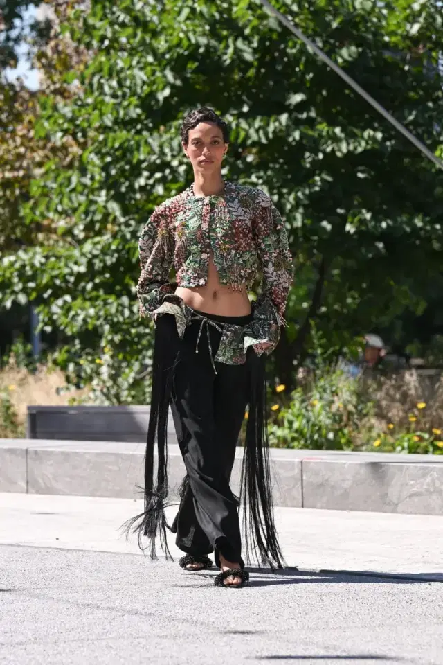 THE BLACK FRINGE PANTS (RUNWAY)