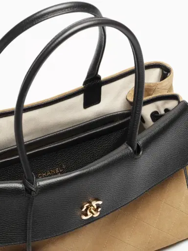 Chanel Shopping Bag | Thumbnail 3