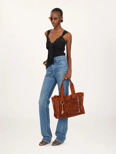 Chloé Summer Banana east-west tote bag in raffia | Thumbnail 7 Chloé Summer Banana east-west tote bag in raffia | Thumbnail 7