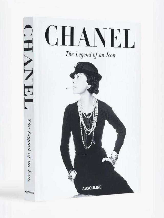 Chanel: The Legend of an Icon (In Store)
