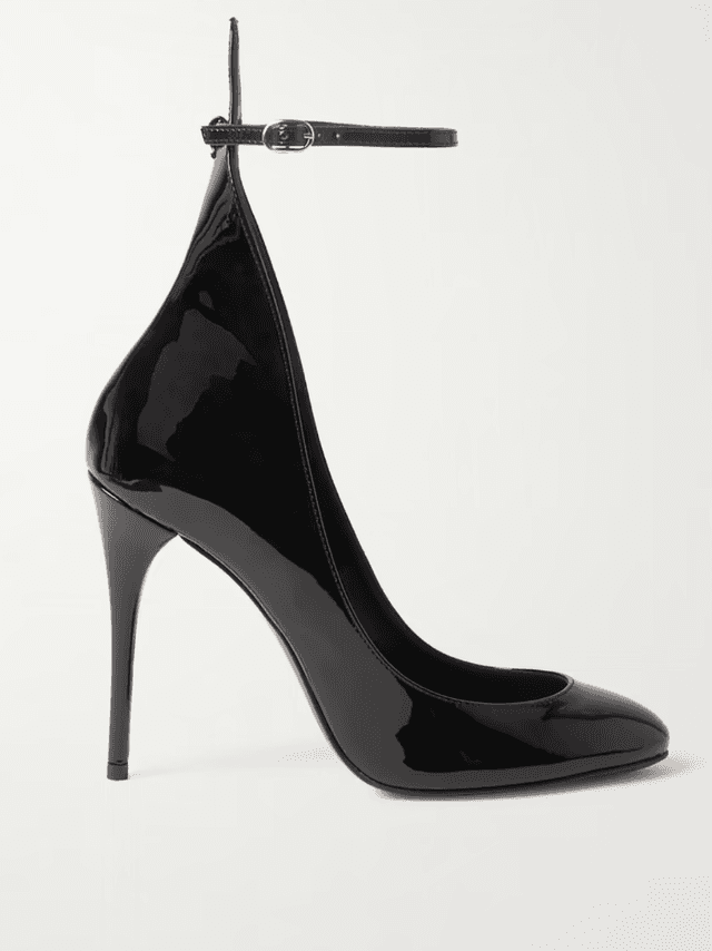 90 patent-leather pumps (In Store)