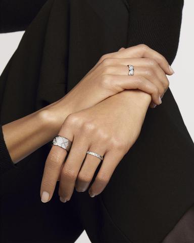 CHANEL COCO CRUSH RING | Thumbnail 5
