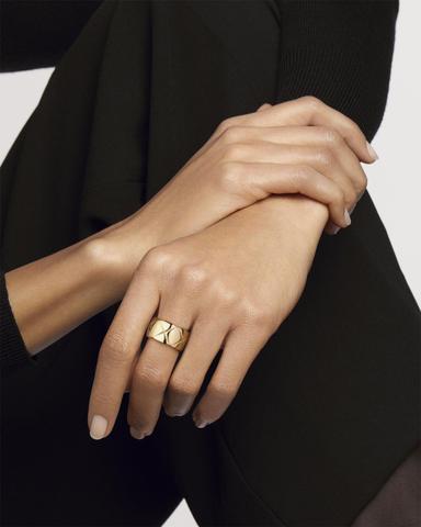 CHANEL COCO CRUSH RING | Thumbnail 1