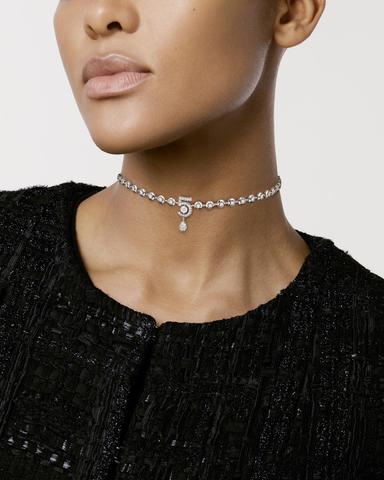 CHANEL ETERNAL N°5 DIAMOND LINE NECKLACE | Thumbnail 3