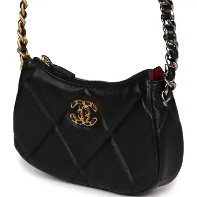 Chanel Chanel 19 Hobo Chain Clutch Bag Black Calfskin Mixed Metal Hardware | Thumbnail 5 Chanel Chanel 19 Hobo Chain Clutch Bag Black Calfskin Mixed Metal Hardware | Thumbnail 5