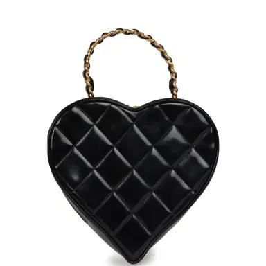 Chanel Vintage Chanel Heart Vanity Bag Black and White Patent Antique Gold Hardware | Thumbnail 4 Chanel Vintage Chanel Heart Vanity Bag Black and White Patent Antique Gold Hardware | Thumbnail 4