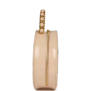 Chanel Vintage Chanel Round Vanity Bag Beige and Black Patent Leather Antique Gold Hardware | Thumbnail 3 Chanel Vintage Chanel Round Vanity Bag Beige and Black Patent Leather Antique Gold Hardware | Thumbnail 3