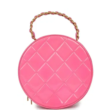 Chanel Vintage Chanel Round Vanity Bag Pink and Black Patent Leather Antique Gold Hardware | Thumbnail 4 Chanel Vintage Chanel Round Vanity Bag Pink and Black Patent Leather Antique Gold Hardware | Thumbnail 4