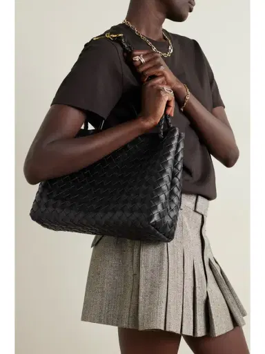 Bottega Veneta Andiamo Medium Intrecciato Leather Tote | Thumbnail 6 Bottega Veneta Andiamo Medium Intrecciato Leather Tote | Thumbnail 6