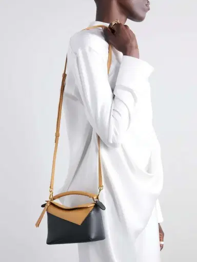Loewe Puzzle Edge Mini Two-tone Textured-leather Shoulder Bag | Thumbnail 6 Loewe Puzzle Edge Mini Two-tone Textured-leather Shoulder Bag | Thumbnail 6
